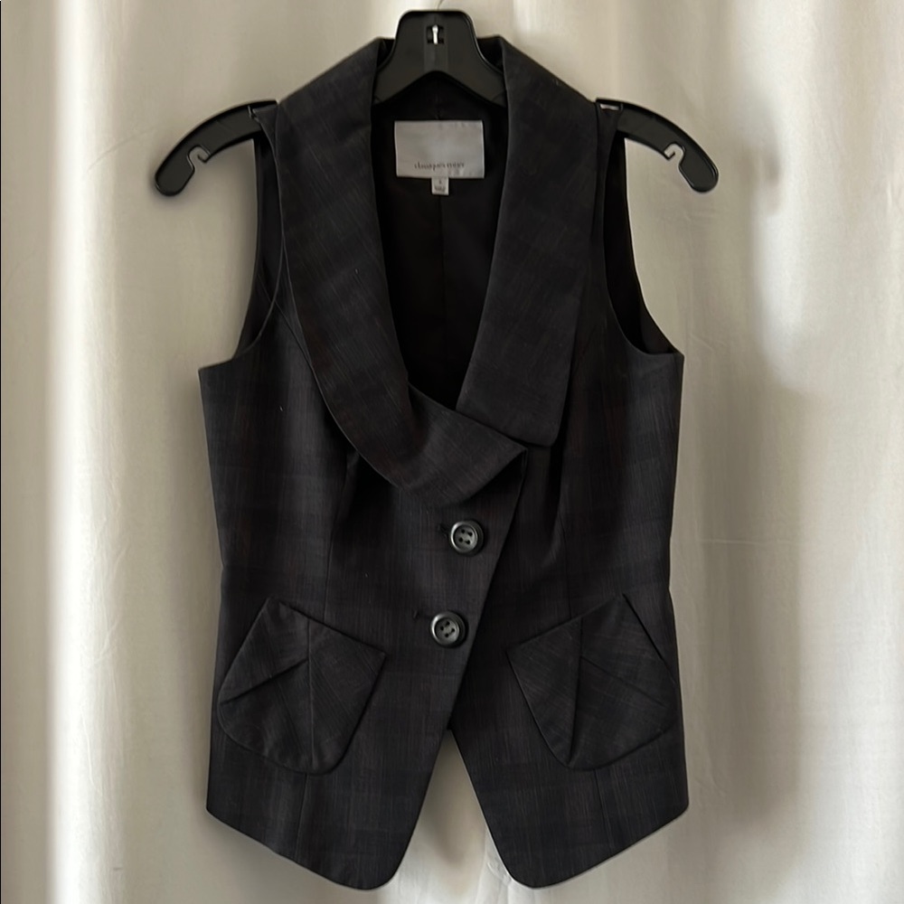 Asymmetrical Women's Black Plaid Vest